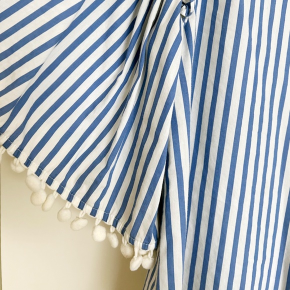 Ella Moss Maggie Mae Blue Striped Blouse with pom pom size small - Picture 3 of 4